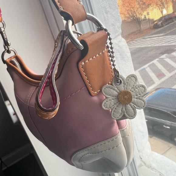 Vintage Coach pino white Signature Small Handbag Purse - Picture 2 of 6